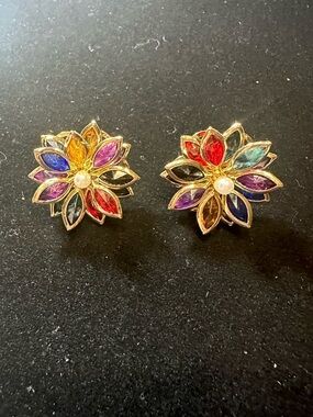 Vintage Lotus Flower -Pearl Center & Multi Color Stones Gold Tone